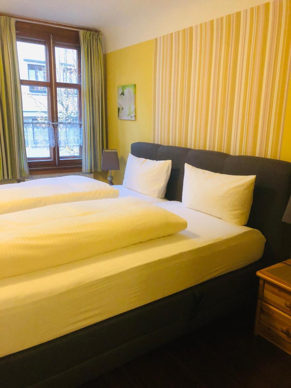 Zum Fehmelbauer Hotell Karlstadt Exteriör bild